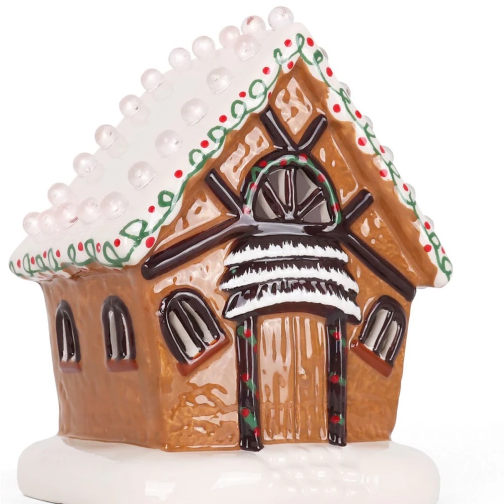 Milltown Merchants Gingerbread House